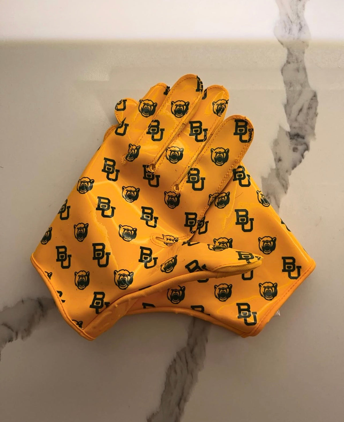 BAYLOR GLOVES