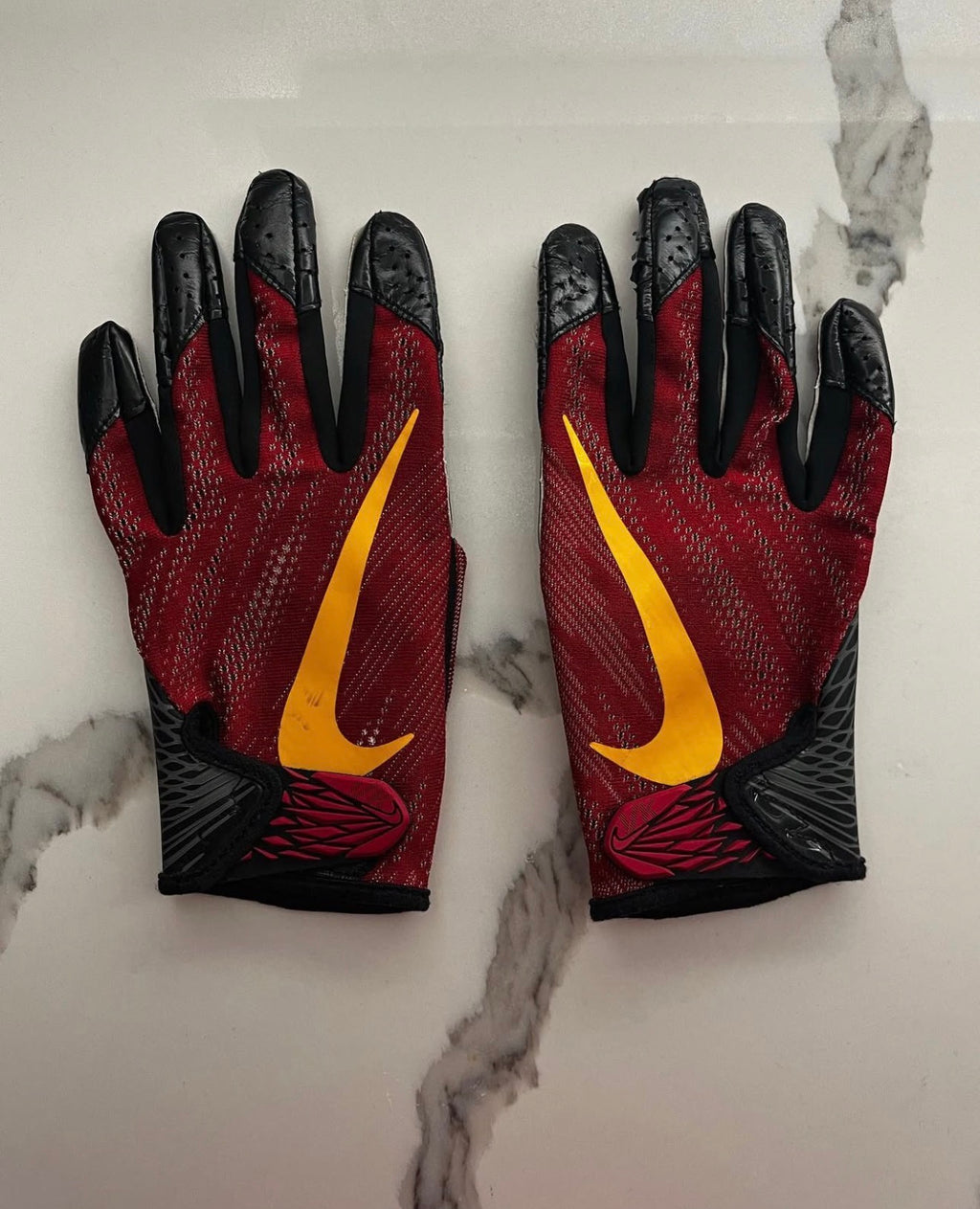 USC GLOVES