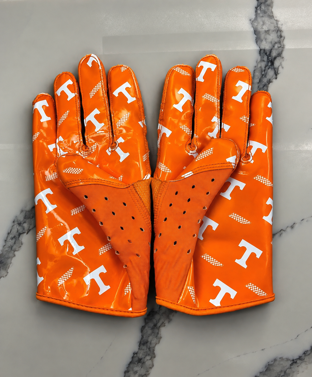 TENNESSEE GLOVES